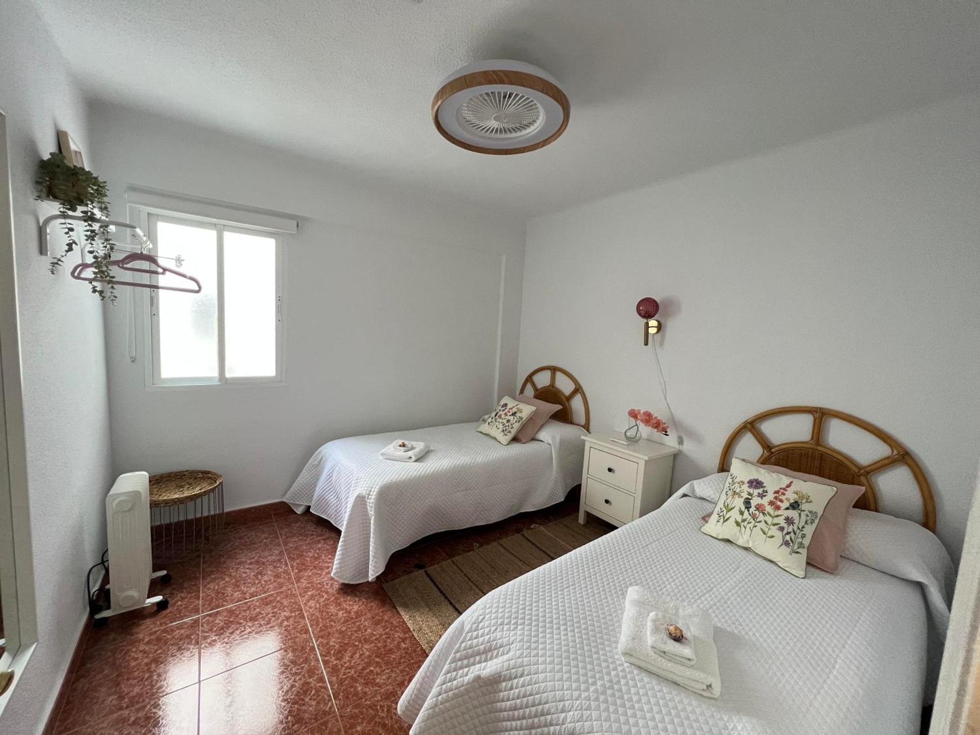 Gran Apartamento Con Parking Gratis Centro De Малага Екстериор снимка